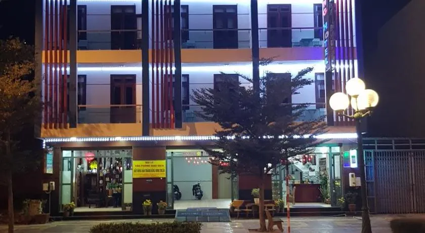 Khách sạn Ánh Đông - Image 1