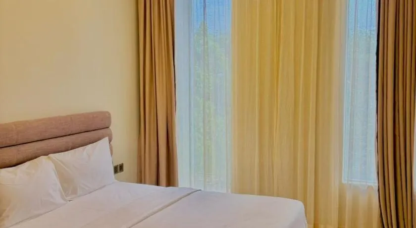 Colors Hotel - Image 1