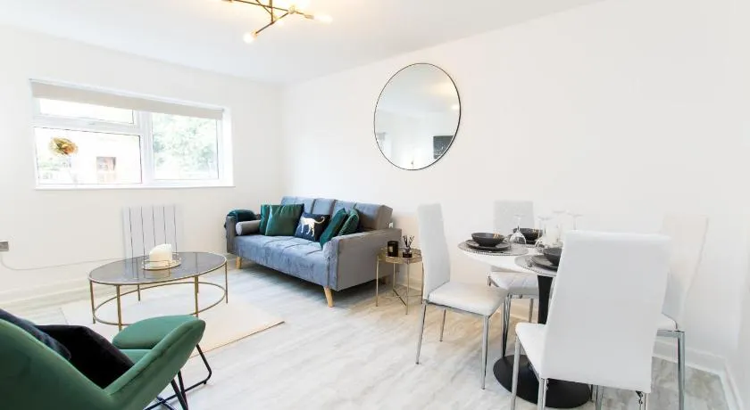 K Suites - Fulbridge Road Flat 112 - Image 1