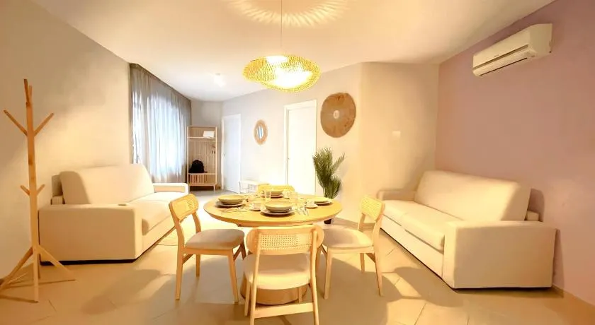 Aura Suites Napoli - Image 1