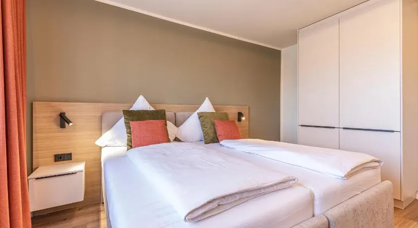Starzel Rooms - Image 1