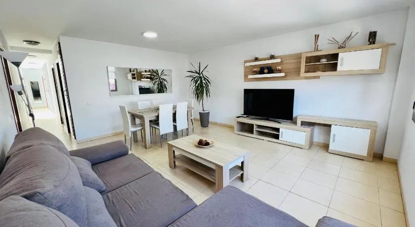 Apartamento Muelle Deportivo - Image 1