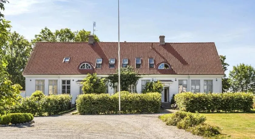 Hedmansgården - Image 1