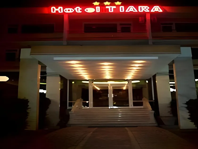 Hotel Tiara - Image 1