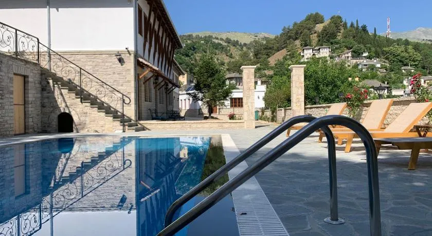 Rose Garden Hotel - Image 1