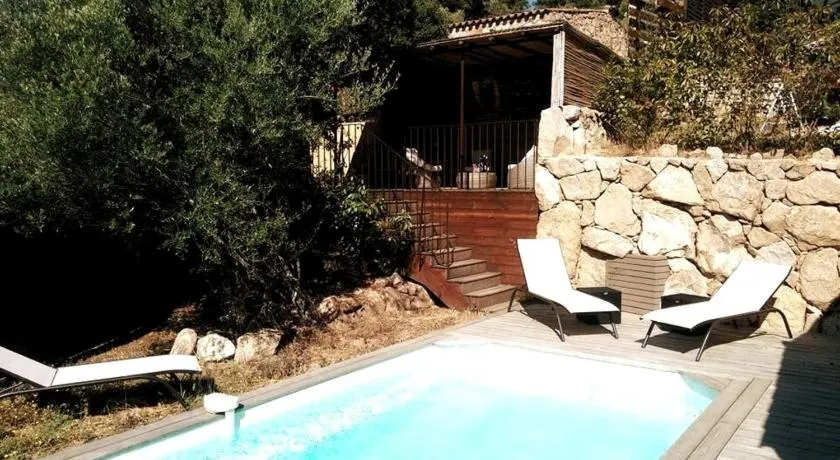Bergerie Nepita Oasis Rustique and Private Pool - Image 1