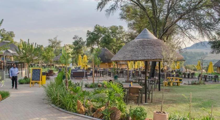 Cradle Moon Lakeside Game Lodge - Image 1