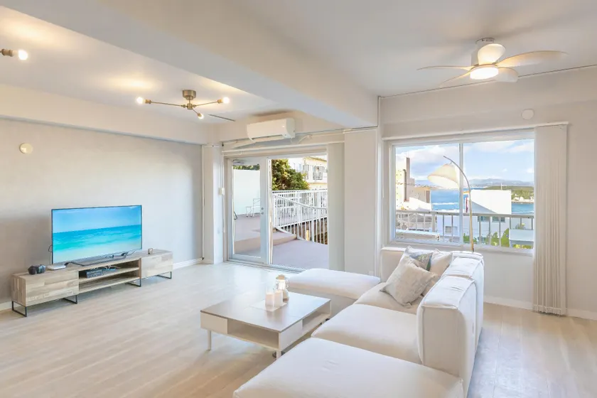Shirahama White Beach House - Self Check-In Only - Image 1