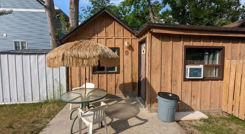 Tiny Wood Cottage 09 - Image 1