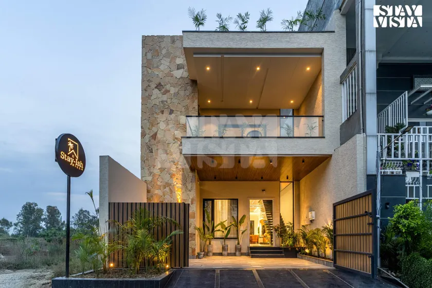 StayVista's Sundrift Villa - 3BHK with Projector & Private Pool - Image 1
