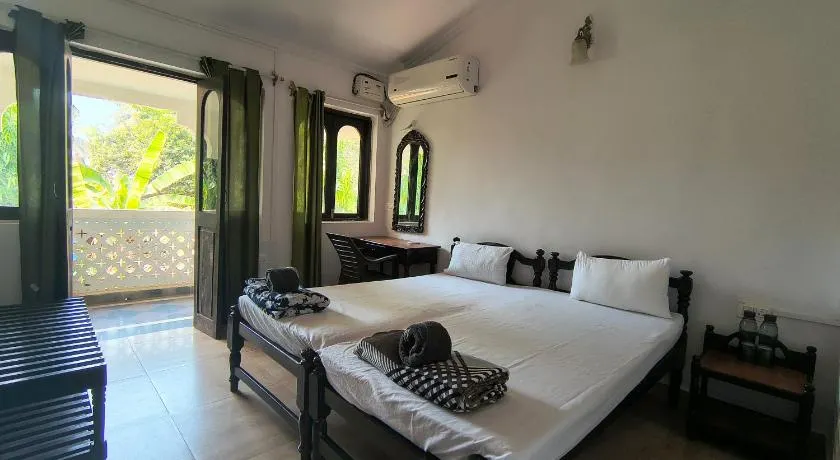 La Petite Boutique Hotel Bogmalo - Near Beach and Airport - Image 1