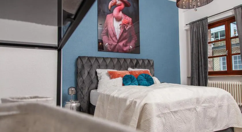 nidusROOMS moderne Barock Suite - Image 1