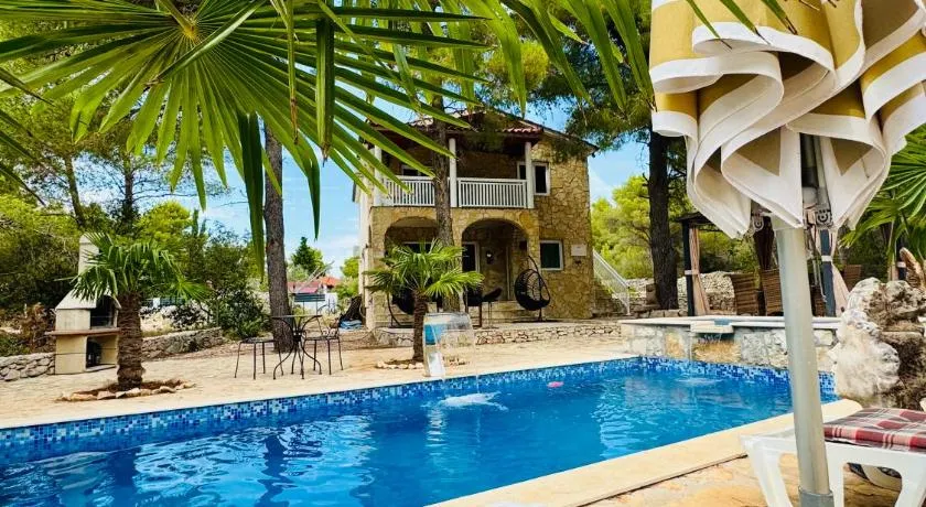 Villa Paradisio Ruheoase - Pool - Klima - Küche - Parken - Image 1