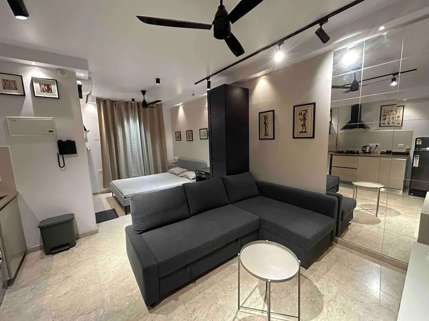Thane Apartments - Image 1