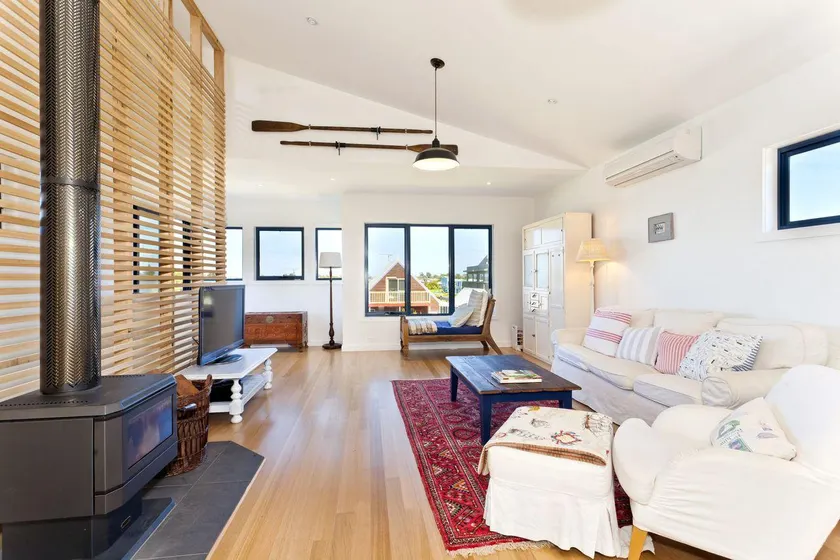 Seehuusli - Swiss For Ocean House - Image 1