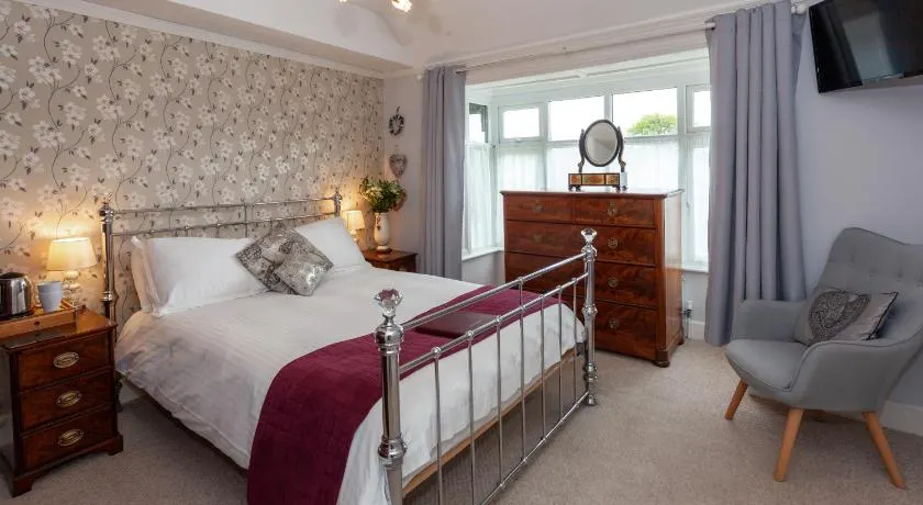 Avalon House B&B - Image 1