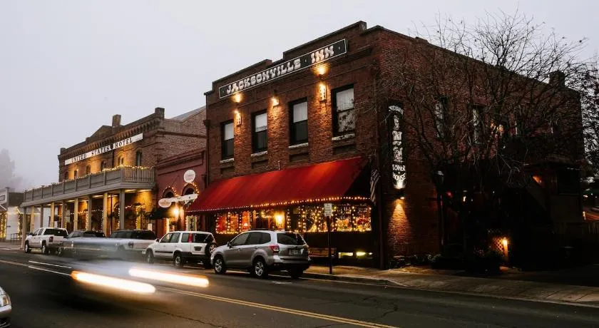 Historic Jacksonville Inn - Image 1
