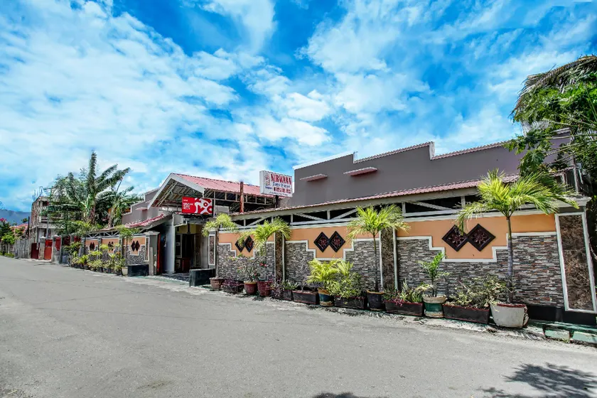 OYO 90969 Nirwana Guest House - Image 1