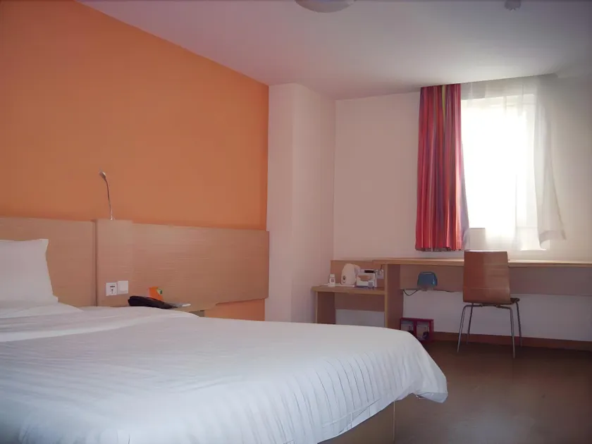 7 Days Inn Xinghua Chang'an Middle Road Zhengbanqiao Former Residence - Image 1
