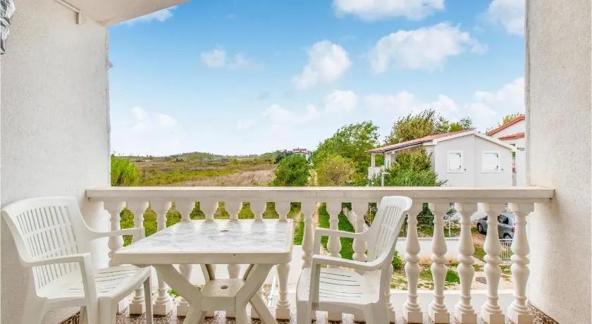 1 Bedroom Beautiful Apartment In Nin - Image 1