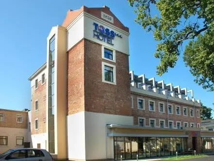TOSS Hotel - Image 1