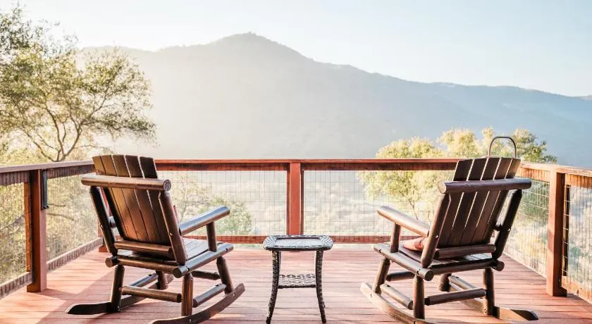 Kozy Oaks 4BR, Amazing Views, HotTub, EV Chrger, 6 Miles to Sequoia - Image 1
