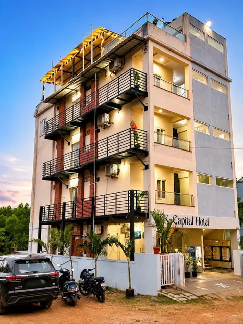 The capital hotel - Image 1