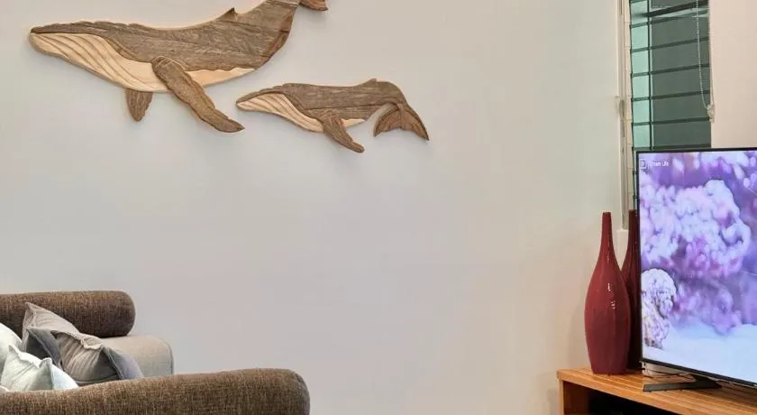 Restful rainforest retreat mins from Hastings st 9407 - Image 1