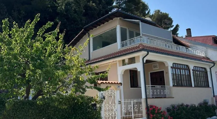 Villa Lollo - Image 1