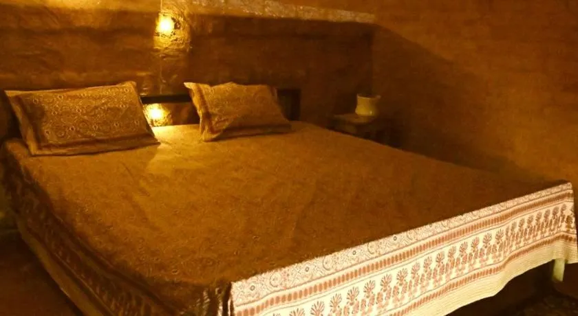 Kala Kutir Tent Stay near Taj Mahal King sized Bed - Image 1