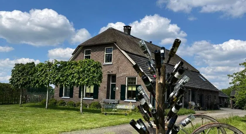 Erve Zonnehoeve B&B en Wijngaard - Image 1