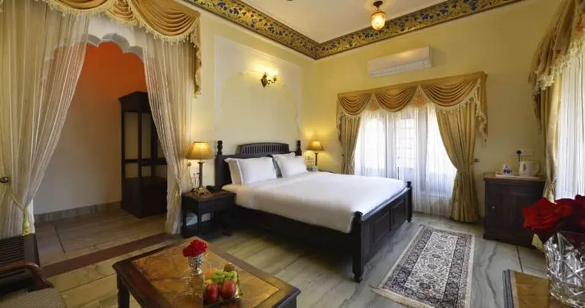 Rajvi Palace Hotel - Image 1