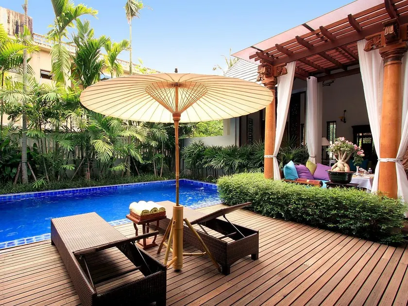 Baan Klang Wiang Hotel - Image 1