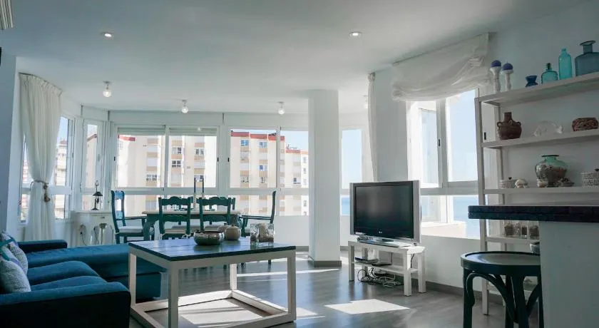 WintowinRentals Amazing Apartment with Sea view - Image 1