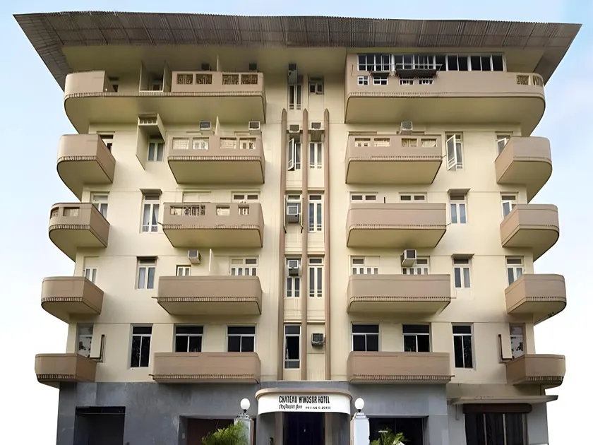 Chateau Windsor Hotel - Marine Drive - Image 1