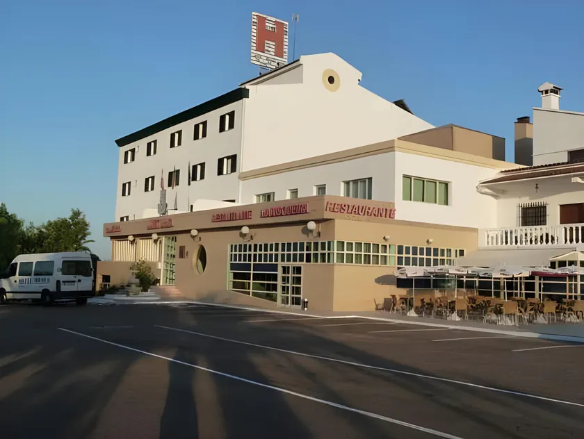 Hotel Brasa - Image 1