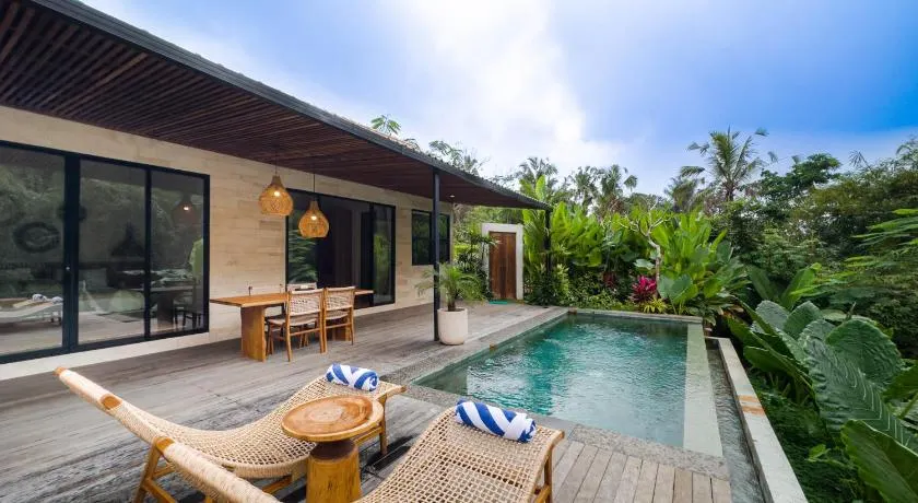 Two Bedroom Private Pool Villa Batukaru - Image 1