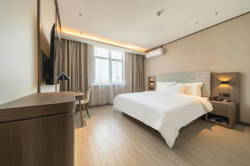 Hanting Hotel (Shanghai Lin'gang New City) - Image 1