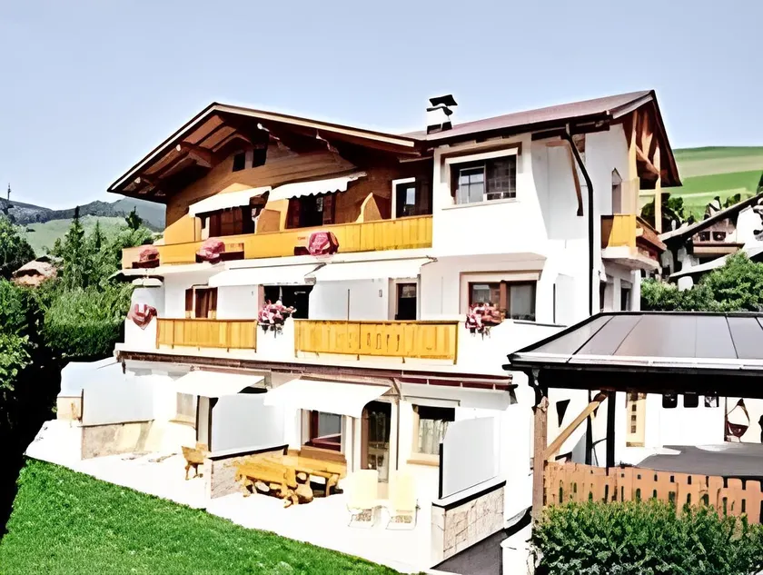 PLAN DE CORONES apartments - Image 1