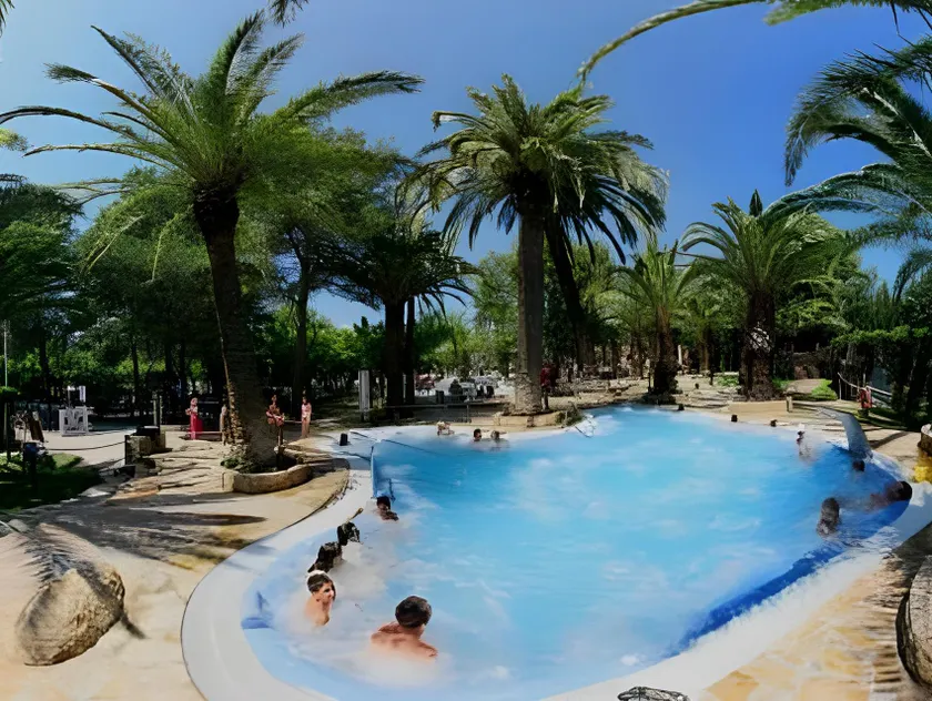 Camping & Resort La Torre del Sol - Image 1