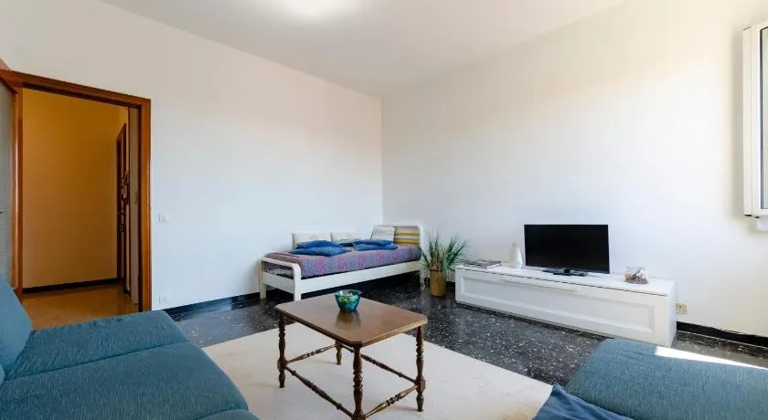 JOIVY Family Flat Terrace & Parking near Beach - Image 1