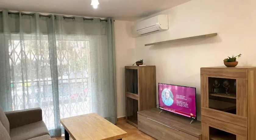 Apartamento Tortosa - Image 1