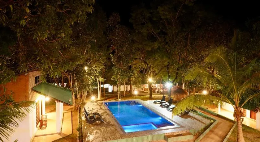 Elephant Bath Hotel - Image 1