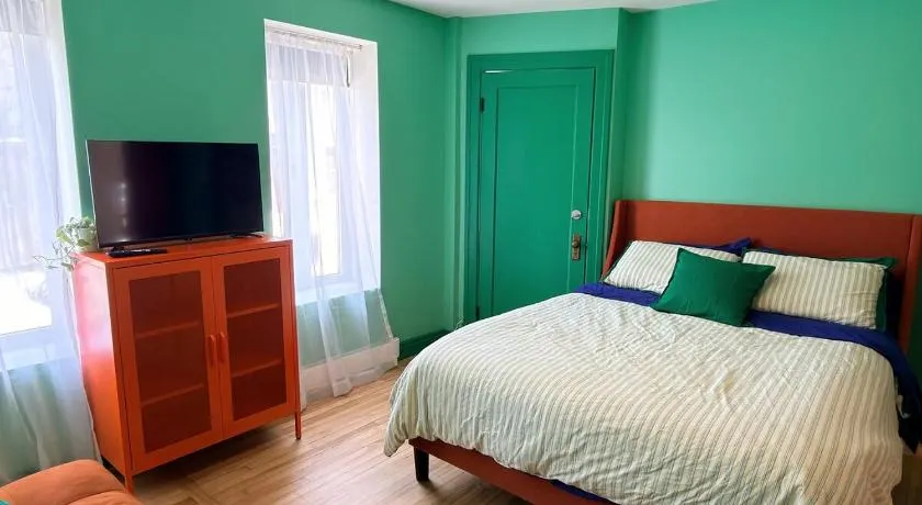 Cozy Colorful Condo - near Old Québec - parking - Image 1