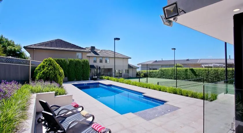 Vue de la Mer - Luxus, großes Haus mit Blick auf das Wasser, Pool, Whirlpool, Cabana, Tennisplatz - Image 1