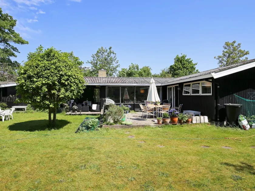 person holiday home - Image 1