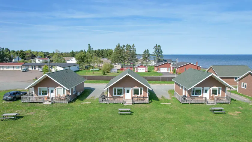 Motel et Chalets l'Acadien sur mer - Image 1