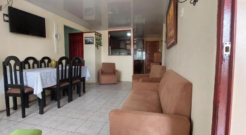 HOSTEL CASA MARINA - Image 1