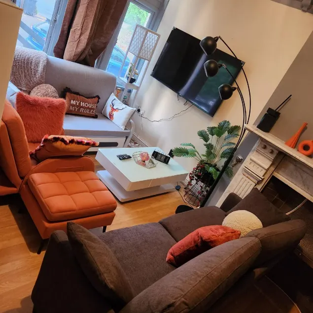 Glams Victoria apartment - Image 1