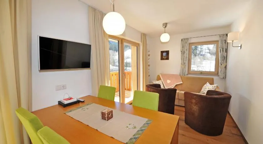 Apartments Cesa Leni - Image 1